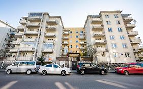 Metro Kondratowicza Peaceful Apartment